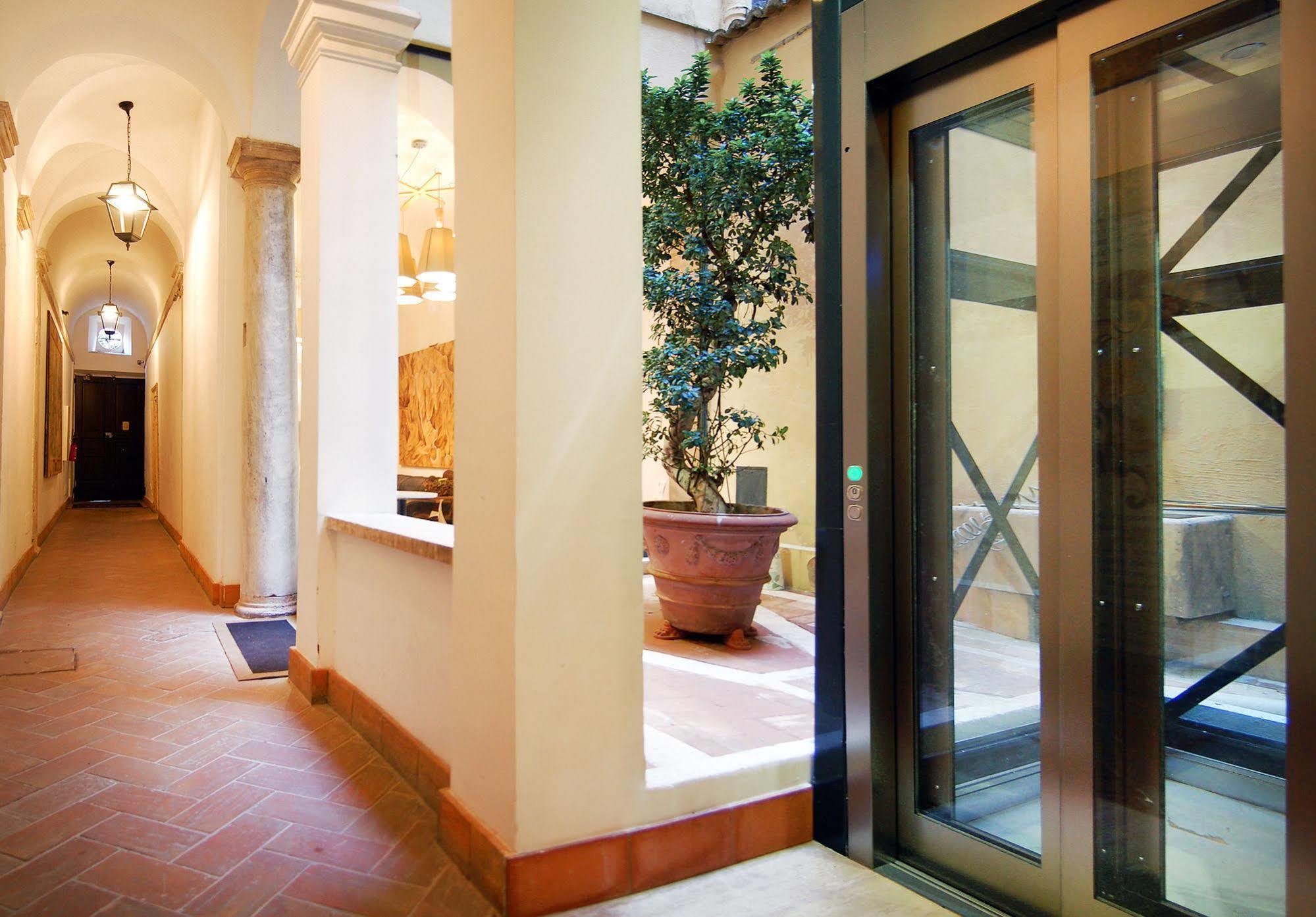 Navona Luxury Apartments Rome Buitenkant foto